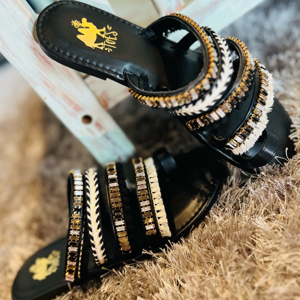 Black & Gold Boho Camel Threads Sandals ✨ - Picture 3 of 5